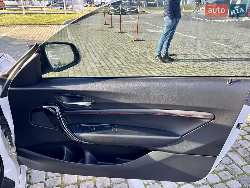 Купе BMW 2 Series 2015 в Львове