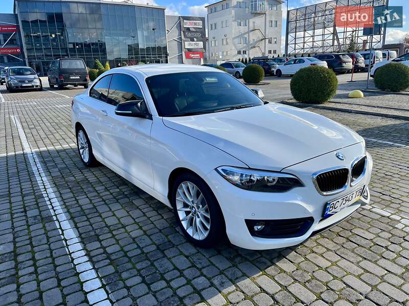 Купе BMW 2 Series 2015 в Львове