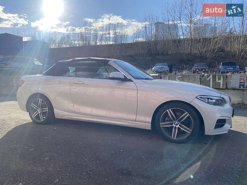 Кабриолет BMW 2 Series 2016 в Киеве фото 12 Кабриолет BMW 2 Series 2016 в Киеве