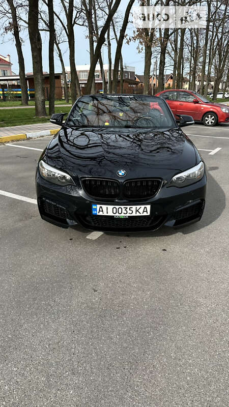 Кабриолет BMW 2 Series 2015 в Киеве