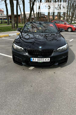 Кабриолет BMW 2 Series 2015 в Киеве