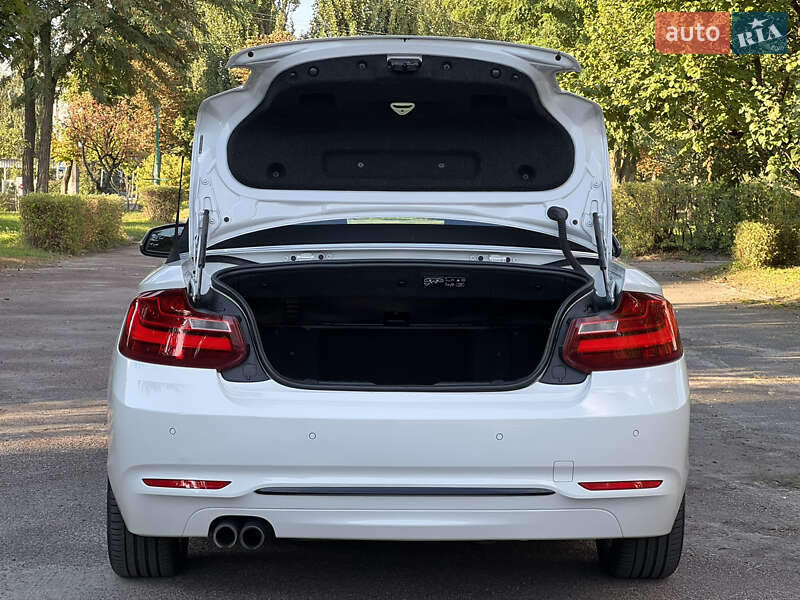 Кабріолет BMW 2 Series 2015 в Києві