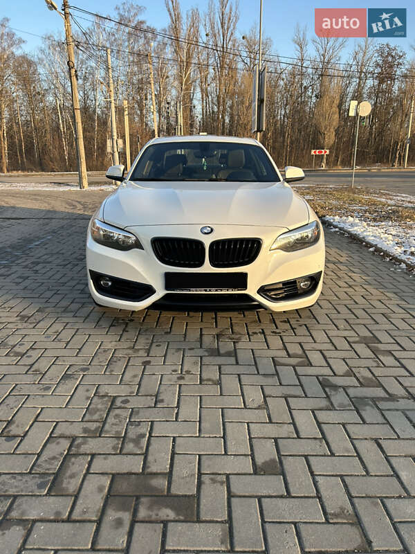 Купе BMW 2 Series 2015 в 