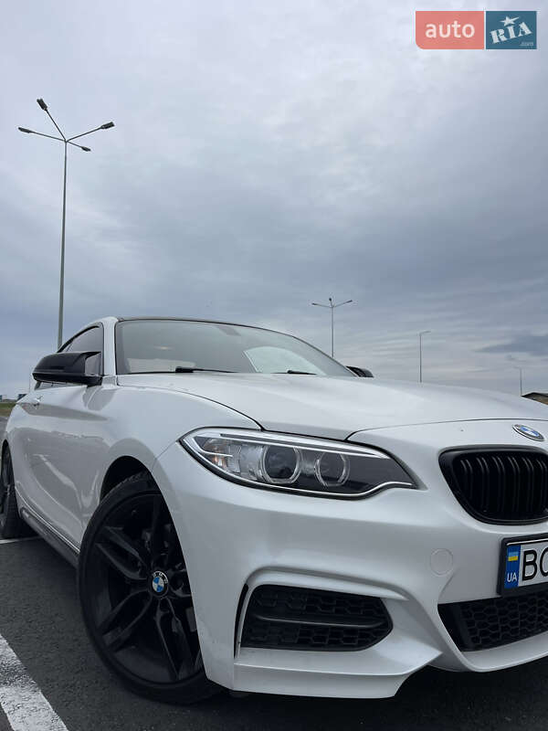 Купе BMW 2 Series 2015 в Львові