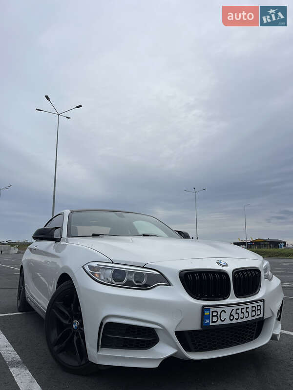 Купе BMW 2 Series 2015 в Львові