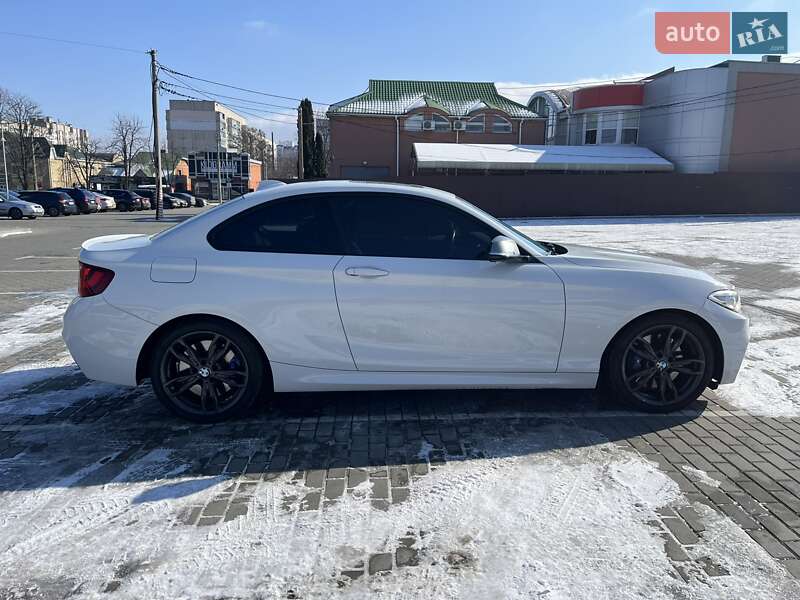 Купе BMW 2 Series 2015 в Черкасах