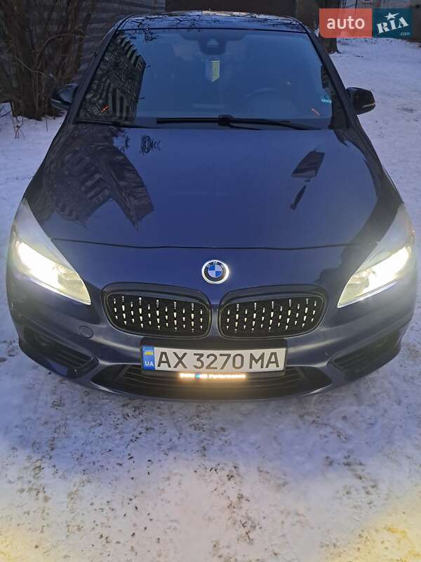 Мікровен BMW 2 Series 2016 в Харкові