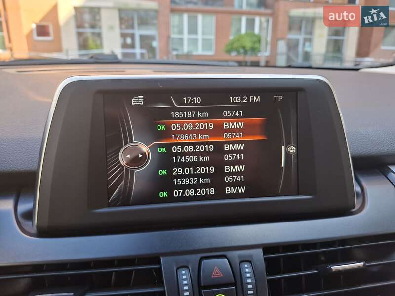 Микровэн BMW 2 Series 2015 в Черновцах фото 37 Микровэн BMW 2 Series 2015 в Черновцах