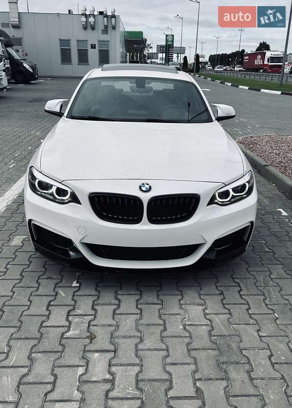 Купе BMW 2 Series 2016 в Киеве фото 20 Купе BMW 2 Series 2016 в Киеве