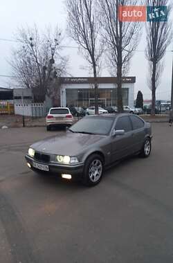 Купе BMW 3 Series Compact 1998 в Киеве