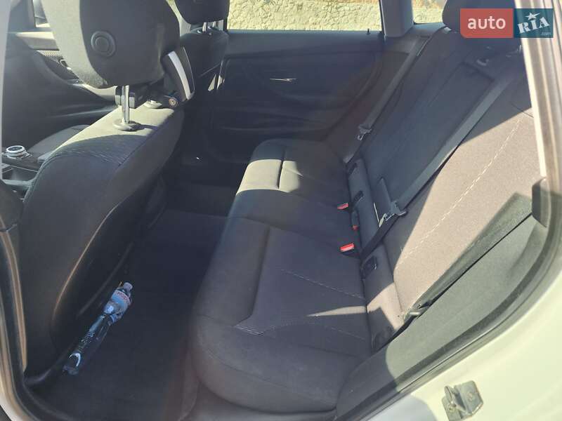 Лифтбек BMW 3 Series GT 2013 в Киеве фото 8 Лифтбек BMW 3 Series GT 2013 в Киеве