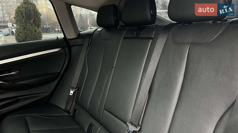 Лифтбек BMW 3 Series GT 2014 в Львове фото 26 Лифтбек BMW 3 Series GT 2014 в Львове