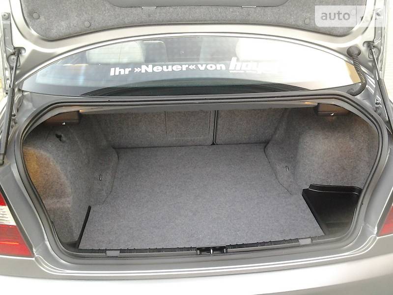 Седан BMW 3 Series 2003 в Ковеле