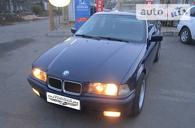 Седан BMW 3 Series 1993 в Николаеве