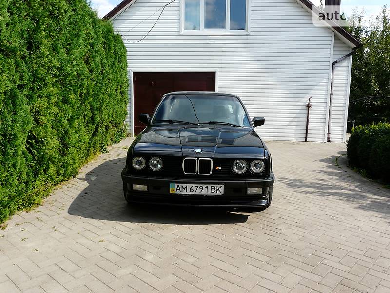Седан BMW 3 Series 1986 в Житомире