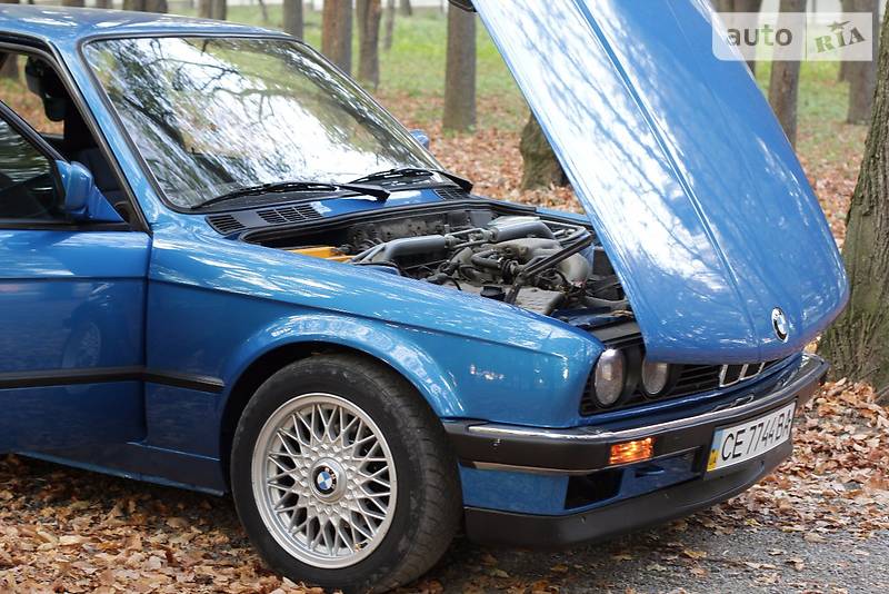 Купе BMW 3 Series 1986 в Черновцах