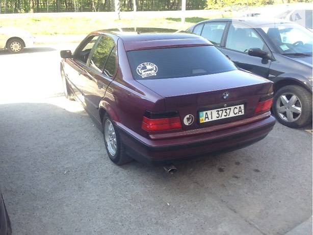 Седан BMW 3 Series 1995 в Броварах