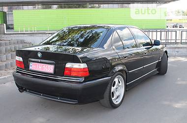 Седан BMW 3 Series 1996 в Киеве