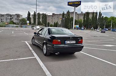 Седан BMW 3 Series 1993 в Ивано-Франковске