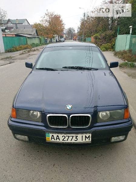 Седан BMW 3 Series 1997 в Киеве