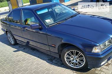 Седан BMW 3 Series 1994 в Тернополе