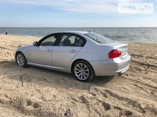 Седан BMW 3 Series 2011 в Одессе