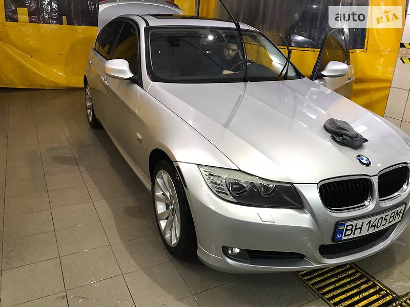 Седан BMW 3 Series 2011 в Одессе