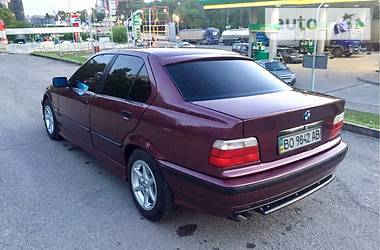 Седан BMW 3 Series 1997 в Тернополі