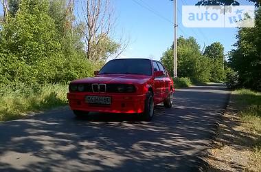 Седан BMW 3 Series 1987 в Киеве