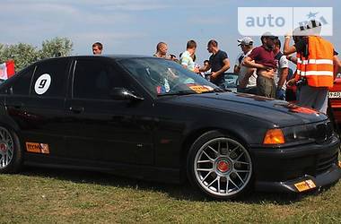 Седан BMW 3 Series 1996 в Миколаєві