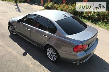 Седан BMW 3 Series 2011 в Виннице