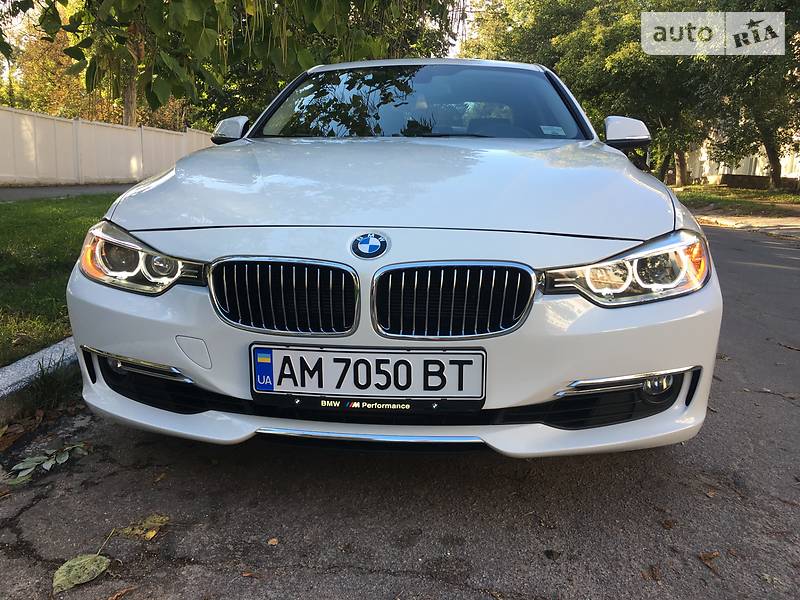 Седан BMW 3 Series 2013 в Житомире