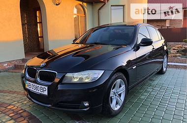 Седан BMW 3 Series 2010 в Виннице