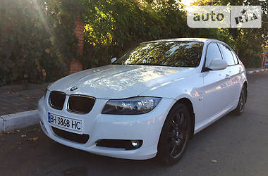 Седан BMW 3 Series 2011 в Одессе