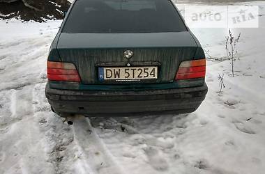 Седан BMW 3 Series 1995 в Хмельницком