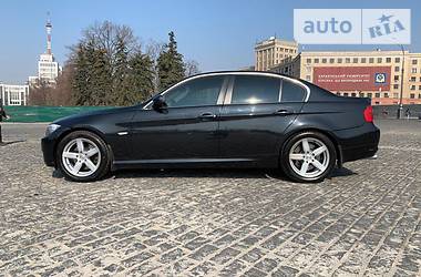 Седан BMW 3 Series 2010 в Харькове