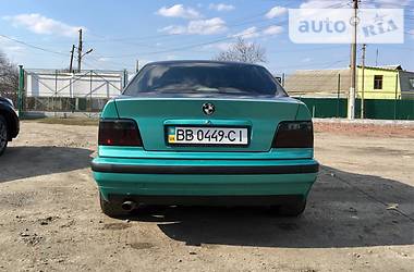 Седан BMW 3 Series 1996 в Довжанську