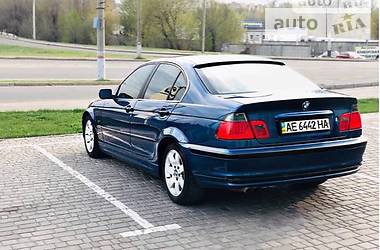 Седан BMW 3 Series 2000 в Покрове