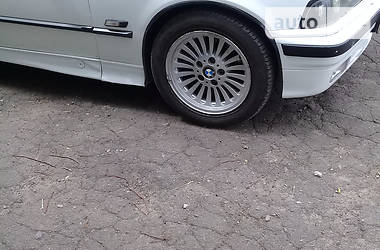 Седан BMW 3 Series 1995 в Константиновке
