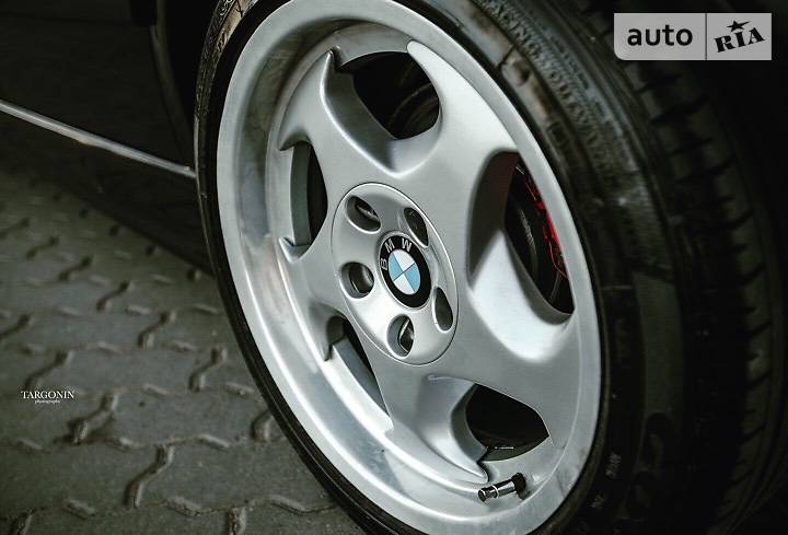 Седан BMW 3 Series 1991 в Ивано-Франковске