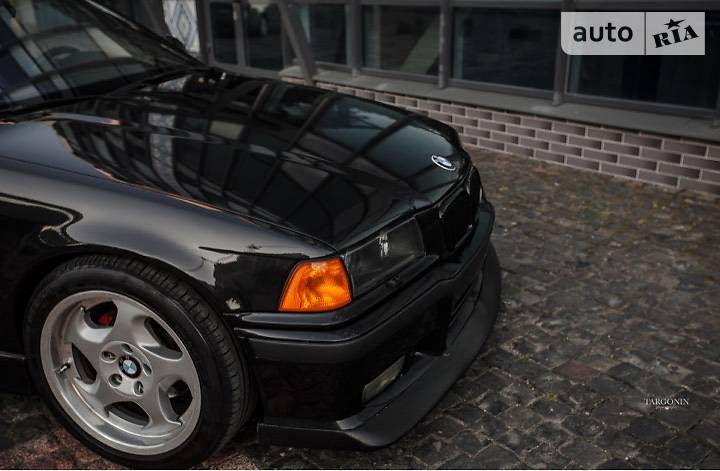 Седан BMW 3 Series 1991 в Ивано-Франковске