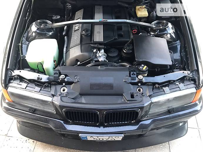 Седан BMW 3 Series 1991 в Ивано-Франковске