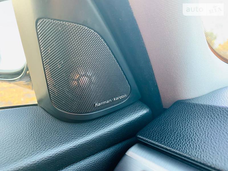 Седан BMW 3 Series 2010 в Одесі