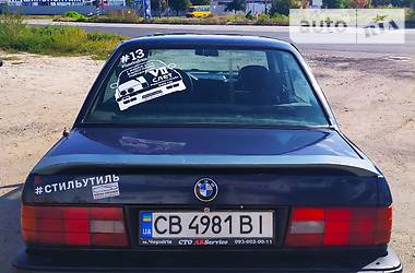 Седан BMW 3 Series 1988 в Чернігові