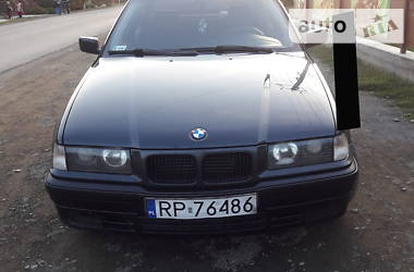 Седан BMW 3 Series 1993 в Мукачево
