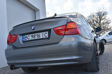 Седан BMW 3 Series 2009 в Дрогобыче