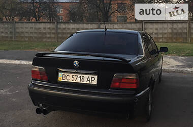 Седан BMW 3 Series 1995 в Червонограде