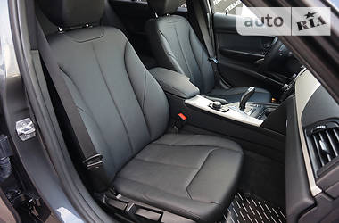 Седан BMW 3 Series 2015 в 