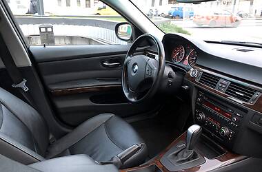 Седан BMW 3 Series 2011 в Одессе