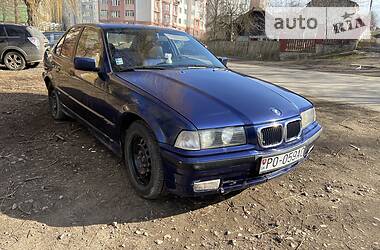 Седан BMW 3 Series 1995 в Ивано-Франковске